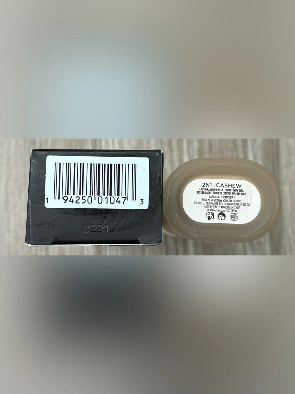 Laura Mercier Real Flawless Foundation 2N1 Cashew 1 oz New